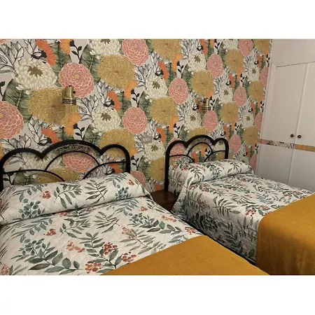 Hostal Pirineos Barbastro