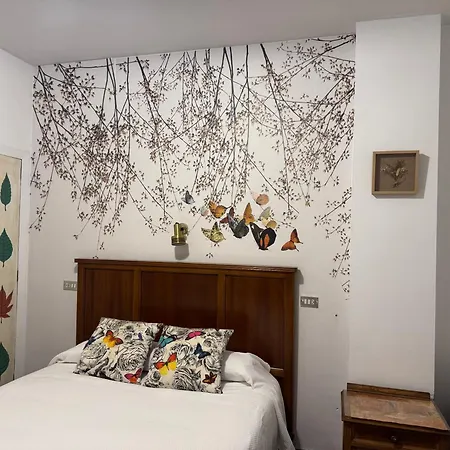 Guest house Hostal Pirineos