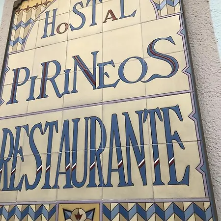Guest house Hostal Pirineos Barbastro