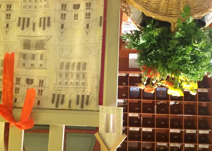 ゲストハウス Pirineos バルバストロ