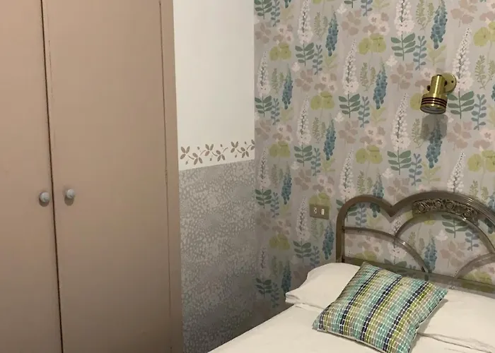 Pirineos ゲストハウス 3*